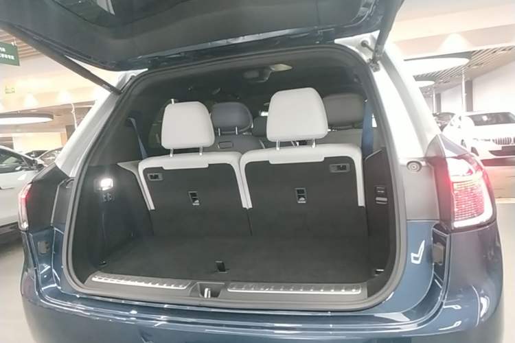 Used Hima AITO M9 2024 Range-Extended Ultra Version 42 kWh 6-Seater Model Trunk