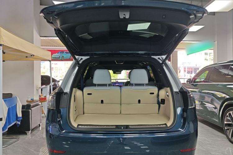 Used Hima AITO M9 2024 Range-Extended Ultra Version 52 kWh 6-Seater Model Trunk