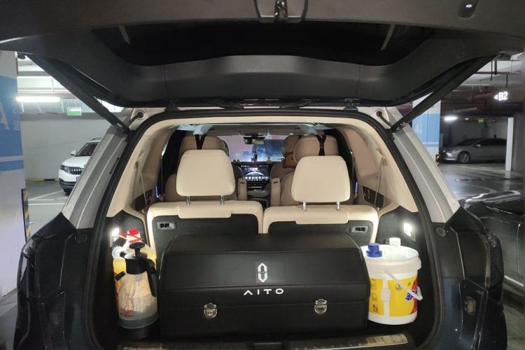Used Hima AITO M9 2024 Range-Extended Max Edition 42 kWh 6-Seater Version Trunk