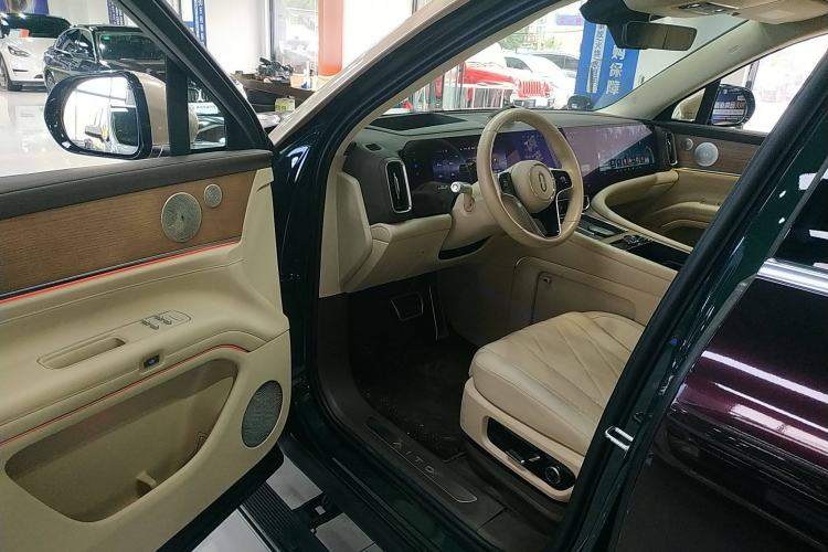 Used Hima AITO M9 2024 Range-Extended Max Edition 42 kWh 6-Seater Version Interior 3
