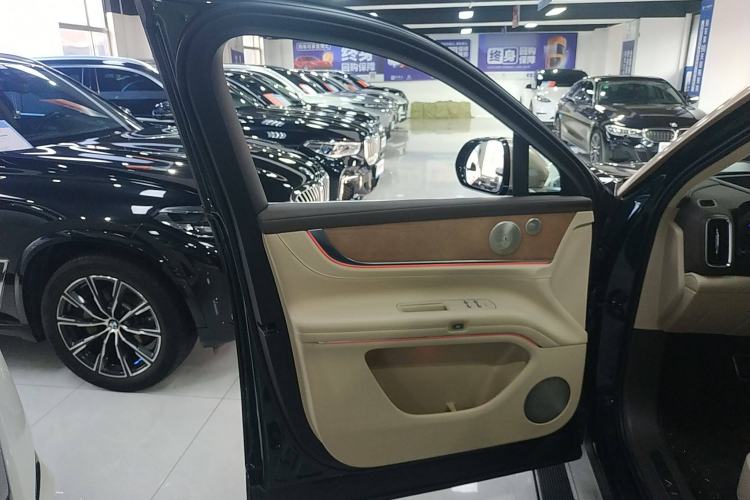 Used Hima AITO M9 2024 Range-Extended Max Edition 42 kWh 6-Seater Version Interior 7