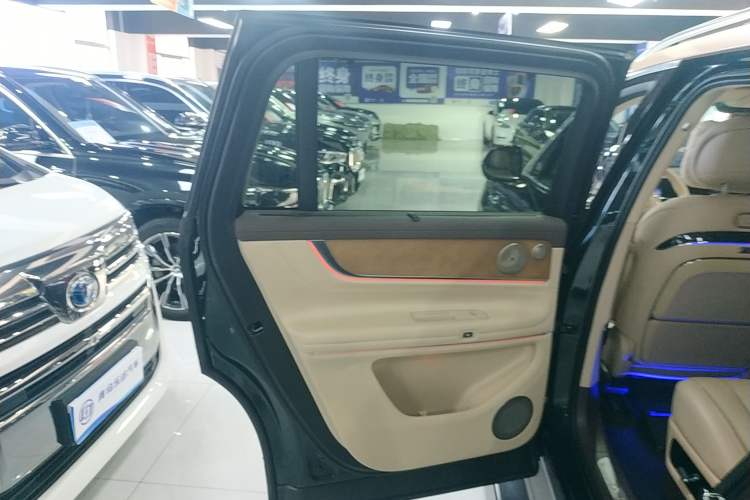 Used Hima AITO M9 2024 Range-Extended Max Edition 42 kWh 6-Seater Version Interior 8