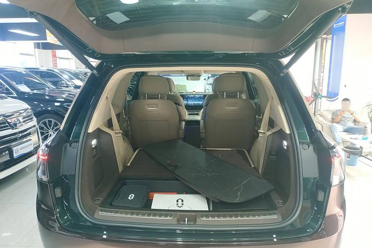 Used Hima AITO M9 2024 Range-Extended Max Edition 42 kWh 6-Seater Version Trunk