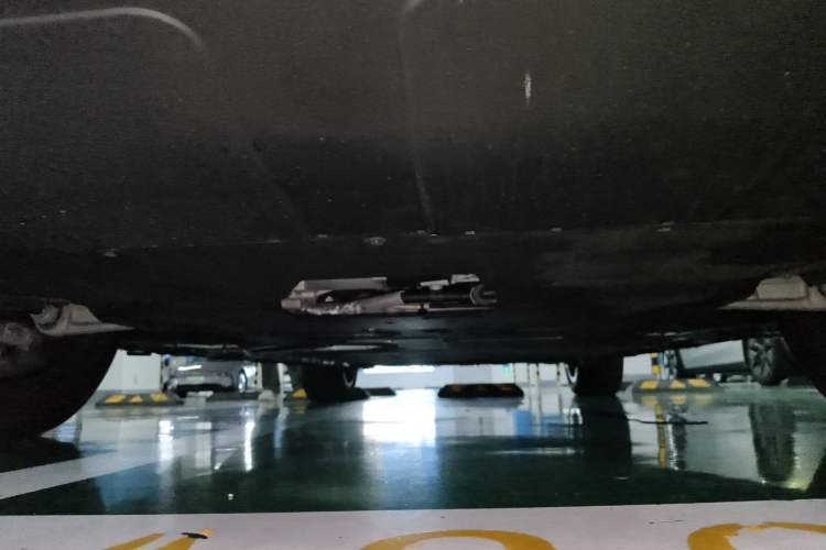 Used Hima AITO M9 2024 Range-Extended Max Edition 42 kWh 6-Seater Version Chassis Front