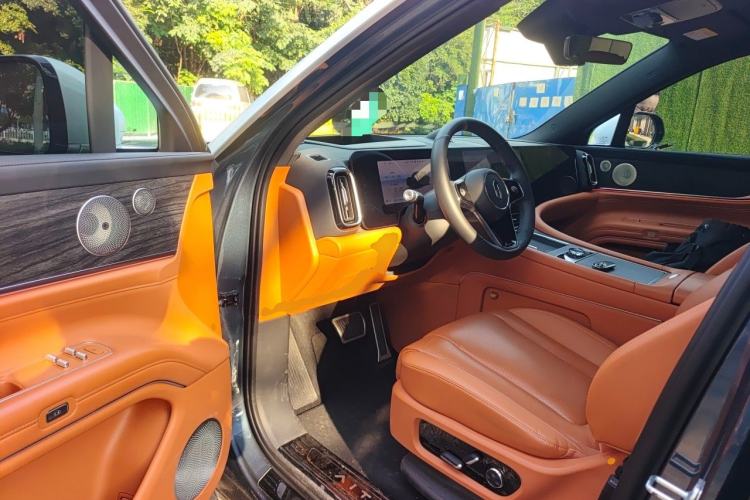 Used Hima AITO M9 2024 All-Electric Ultra Version 100 kWh 6-Seater Model Driver Seat
