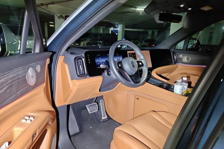 Used Hima AITO M9 2024 All-Electric Ultra Version 100 kWh 6-Seater Model Driver Seat