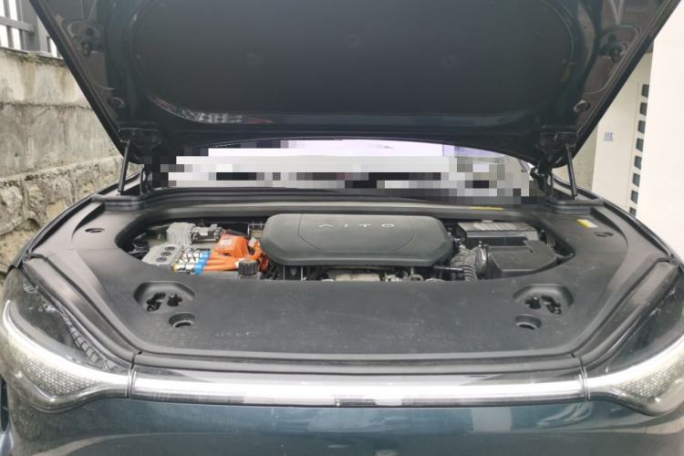Used Hima AITO M9 2024 Range-Extended Ultra Version 42 kWh 6-Seater Model Engine Bay