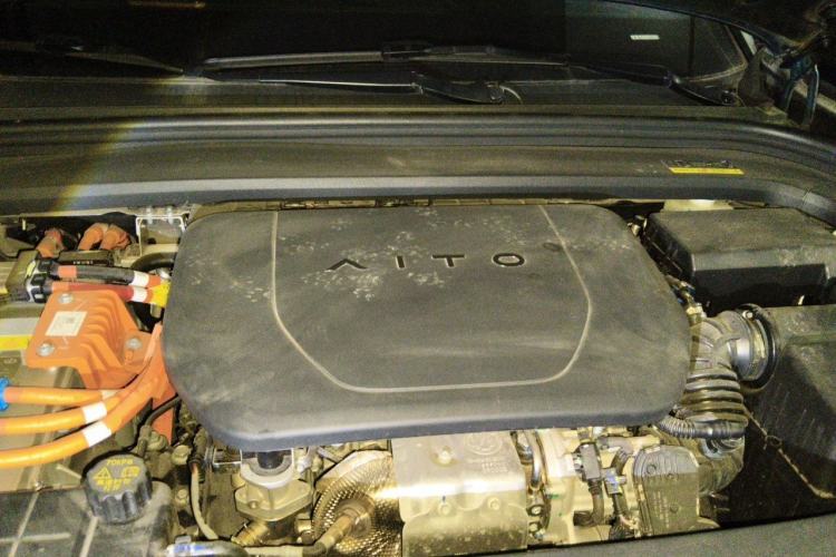 Used Hima AITO M9 2024 Range-Extended Ultra Version 42 kWh 6-Seater Model Engine Bay