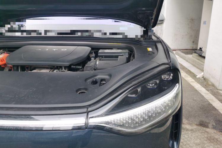 Used Hima AITO M9 2024 Range-Extended Ultra Version 42 kWh 6-Seater Model Engine Bay Left