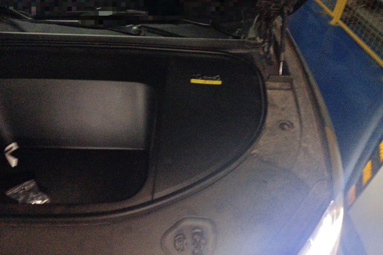 Used Hima AITO M9 2024 All-Electric Ultra Version 100 kWh 5-Seater Model Engine Bay Left