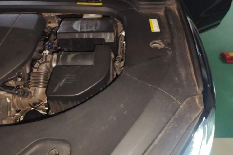 Used Hima AITO M9 2024 Range-Extended Ultra Version 42 kWh 6-Seater Model Engine Bay Left