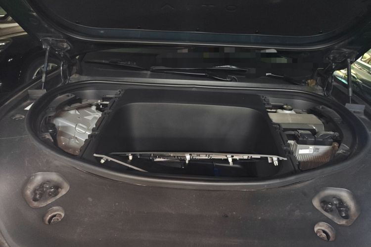 Used Hima AITO M9 2024 All-Electric Ultra Version 100 kWh 6-Seater Model Engine Bay