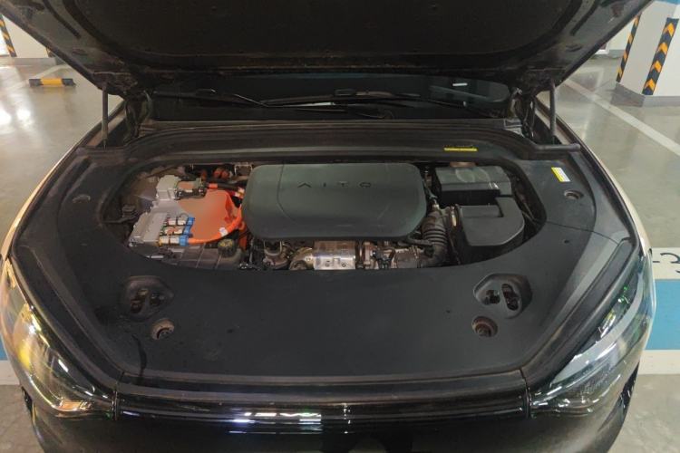 Used Hima AITO M9 2024 Range-Extended Ultra Version 52 kWh 6-Seater Model Engine Bay