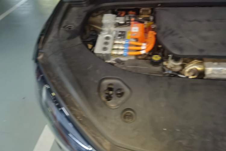 Used Hima AITO M9 2024 Range-Extended Ultra Version 42 kWh 6-Seater Model Engine Bay Right