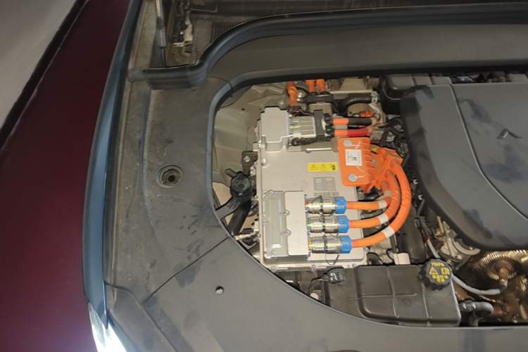Used Hima AITO M9 2024 Range-Extended Ultra Version 42 kWh 6-Seater Model Engine Bay Right