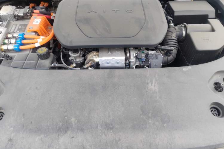 Used Hima AITO M9 2024 Range-Extended Ultra Version 52 kWh 5-Seater Model Engine Bay