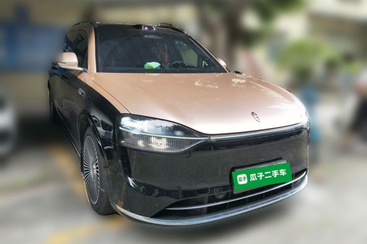Used Hima AITO M9 2024 Range-Extended Ultra Version 42 kWh 6-Seater Model Front Right 45 Deg