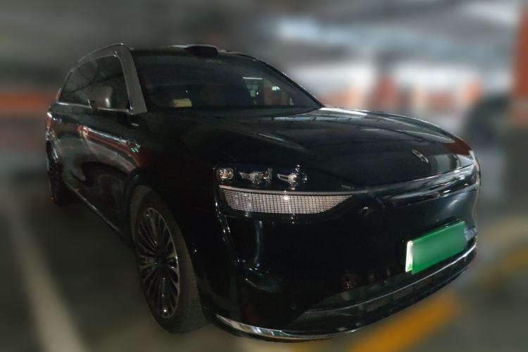 Used Hima AITO M9 2024 Range-Extended Ultra Version 42 kWh 6-Seater Model Front Right 45 Deg