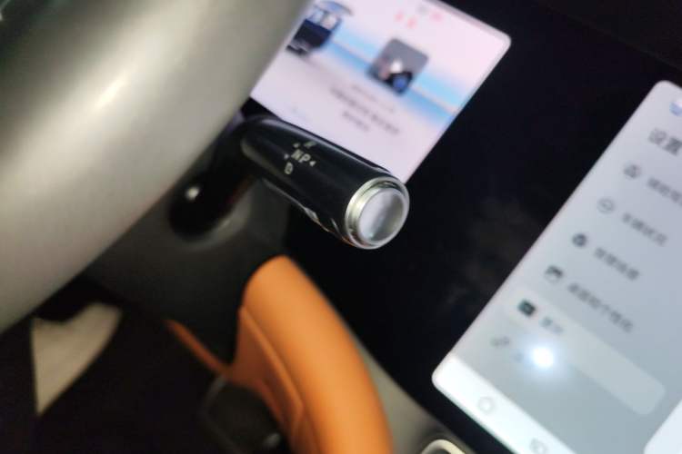 Used Hima AITO M9 2024 Range-Extended Ultra Version 42 kWh 6-Seater Model Gear Lever