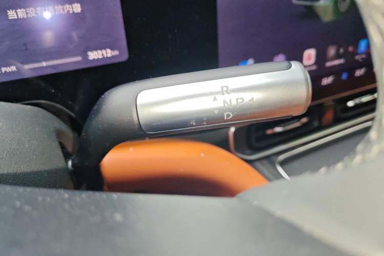 Used Hima AITO M9 2024 Range-Extended Ultra Version 42 kWh 6-Seater Model Gear Lever