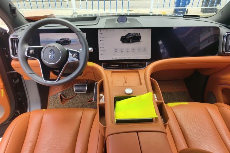Used Hima AITO M9 2024 Range-Extended Max Edition 42 kWh 6-Seater Version Interior 2