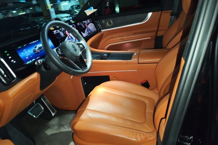 Used Hima AITO M9 2024 Range-Extended Ultra Version 42 kWh 6-Seater Model Left Front Seat