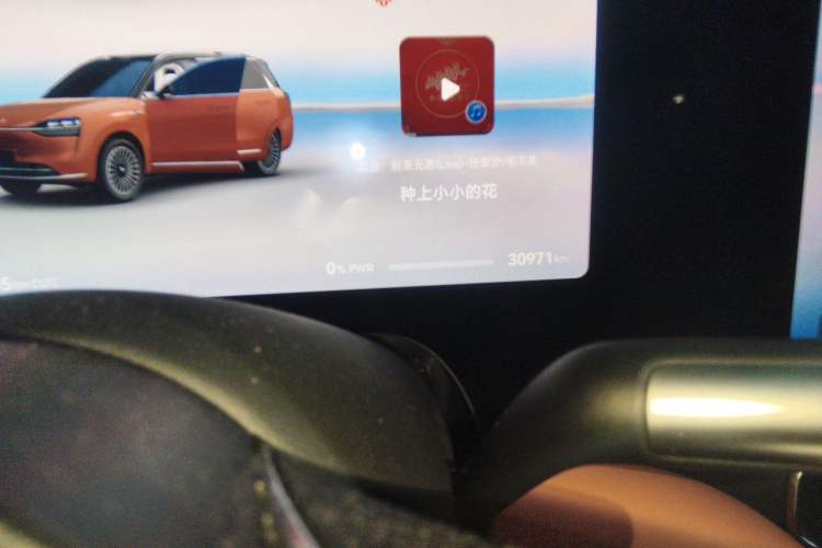 Used Hima AITO M9 2024 Range-Extended Ultra Version 52 kWh 6-Seater Model Odometer Close Up