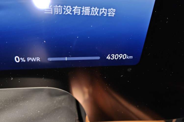Used Hima AITO M9 2024 All-Electric Ultra Version 100 kWh 6-Seater Model Odometer Close Up