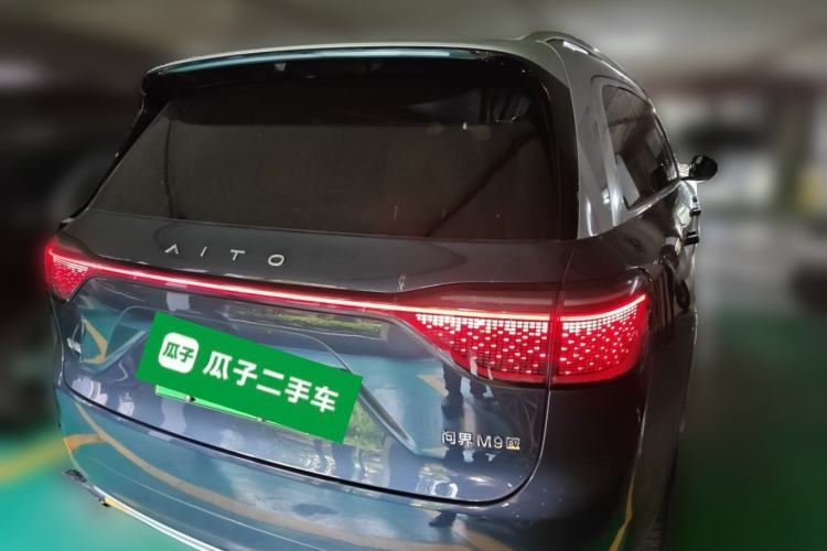 Used Hima AITO M9 2024 All-Electric Ultra Version 100 kWh 6-Seater Model Rear Right 45 Deg