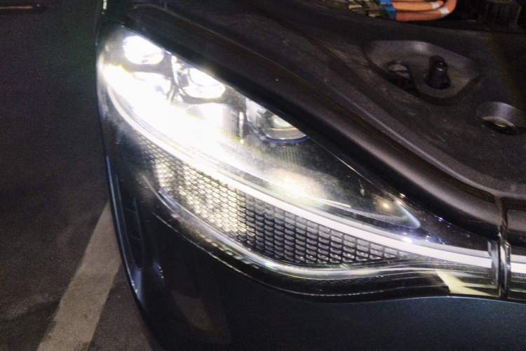 Used Hima AITO M9 2024 Range-Extended Ultra Version 42 kWh 6-Seater Model Right Front Headlight