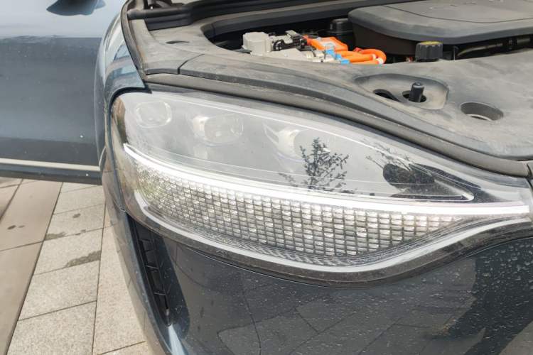 Used Hima AITO M9 2024 Range-Extended Ultra Version 42 kWh 6-Seater Model Right Front Headlight
