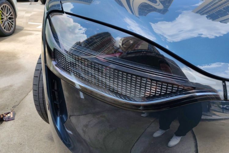 Used Hima AITO M9 2024 Range-Extended Max Edition 42 kWh 6-Seater Version Right Front Headlight