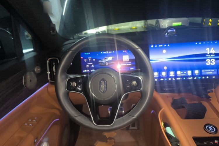 Used Hima AITO M9 2024 Range-Extended Ultra Version 52 kWh 6-Seater Model Steering Wheel