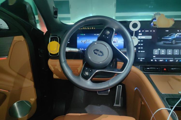 Used Hima AITO M9 2024 Range-Extended Ultra Version 52 kWh 6-Seater Model Steering Wheel