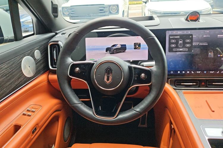 Used Hima AITO M9 2024 Range-Extended Ultra Version 42 kWh 6-Seater Model Steering Wheel