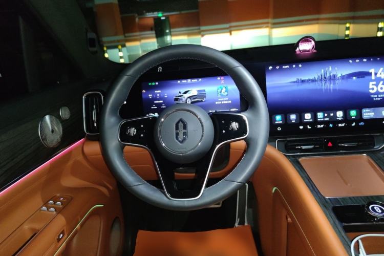 Used Hima AITO M9 2024 Range-Extended Ultra Version 42 kWh 6-Seater Model Steering Wheel