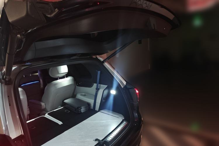 Used Hima AITO M9 2024 Range-Extended Ultra Version 42 kWh 6-Seater Model Trunk