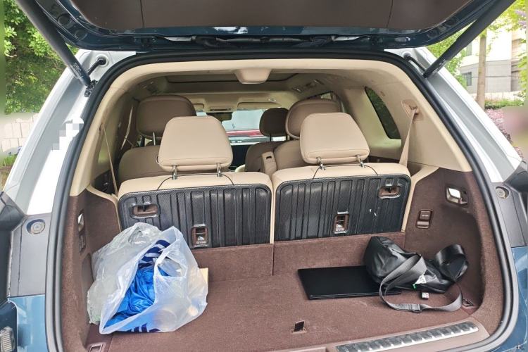 Used Hima AITO M9 2024 Range-Extended Ultra Version 52 kWh 6-Seater Model Trunk