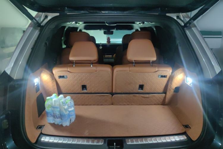 Used Hima AITO M9 2024 Range-Extended Ultra Version 52 kWh 6-Seater Model Trunk