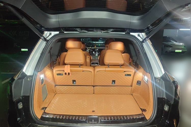 Used Hima AITO M9 2024 Range-Extended Ultra Version 52 kWh 6-Seater Model Trunk