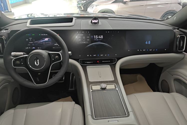 Used Hima AITO M9 2024 Range-Extended Ultra Version 42 kWh 6-Seater Model Center Console