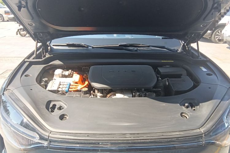 Used Hima AITO M9 2024 Range-Extended Ultra Version 42 kWh 6-Seater Model Engine Bay
