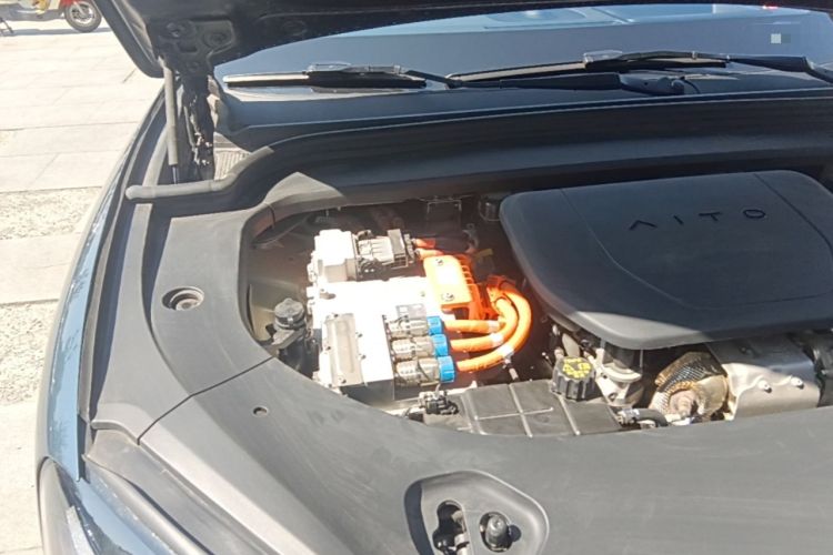 Used Hima AITO M9 2024 Range-Extended Ultra Version 42 kWh 6-Seater Model Engine Bay Right