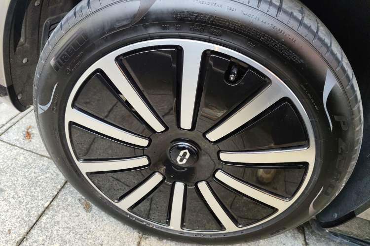 Used Hima AITO M9 2024 Range-Extended Max Edition 42 kWh 6-Seater Version Exterior 1