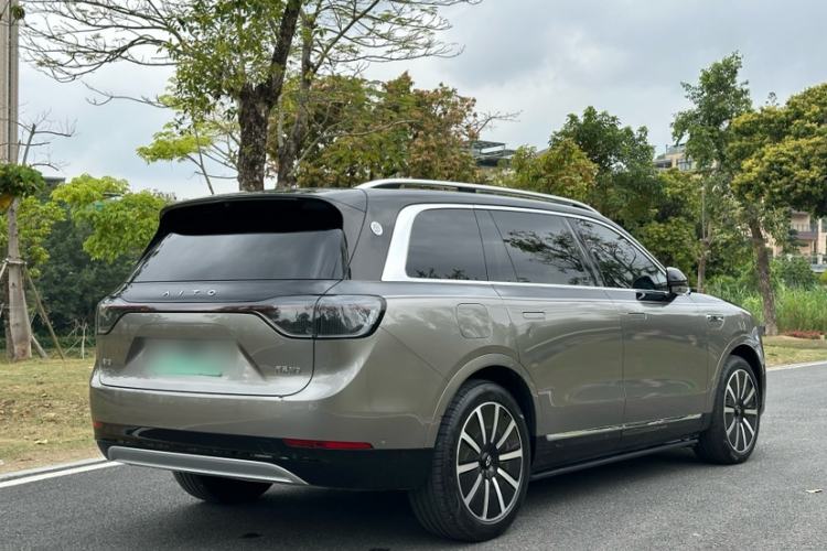 Used Hima AITO M9 2024 Range-Extended Max Edition 42 kWh 6-Seater Version Exterior 7