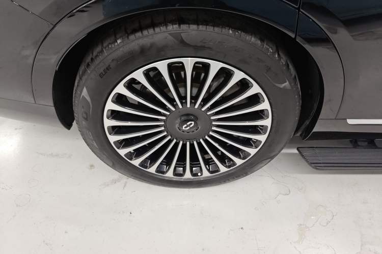 Used Hima AITO M9 2024 Range-Extended Ultra Version 42 kWh 6-Seater Model Exterior 8