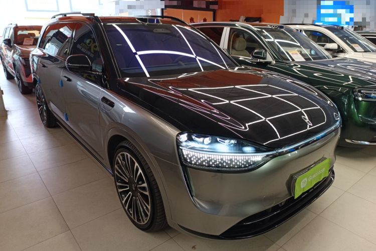 Used Hima AITO M9 2024 Range-Extended Ultra Version 42 kWh 6-Seater Model Front Right 45 Deg