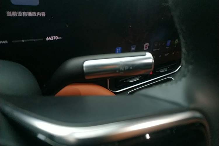 Used Hima AITO M9 2024 Range-Extended Max Edition 42 kWh 6-Seater Version Gear Lever