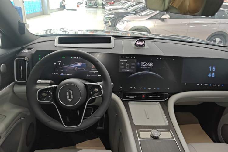 Used Hima AITO M9 2024 Range-Extended Ultra Version 42 kWh 6-Seater Model Gear Lever