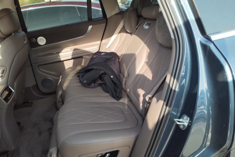 Used Hima AITO M9 2024 Range-Extended Ultra Version 52 kWh 5-Seater Model Interior 4